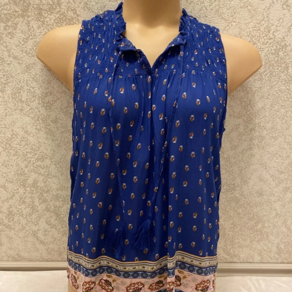 Rewind Royal Blue Sleeveless Floral Blouse with Patterned Hem